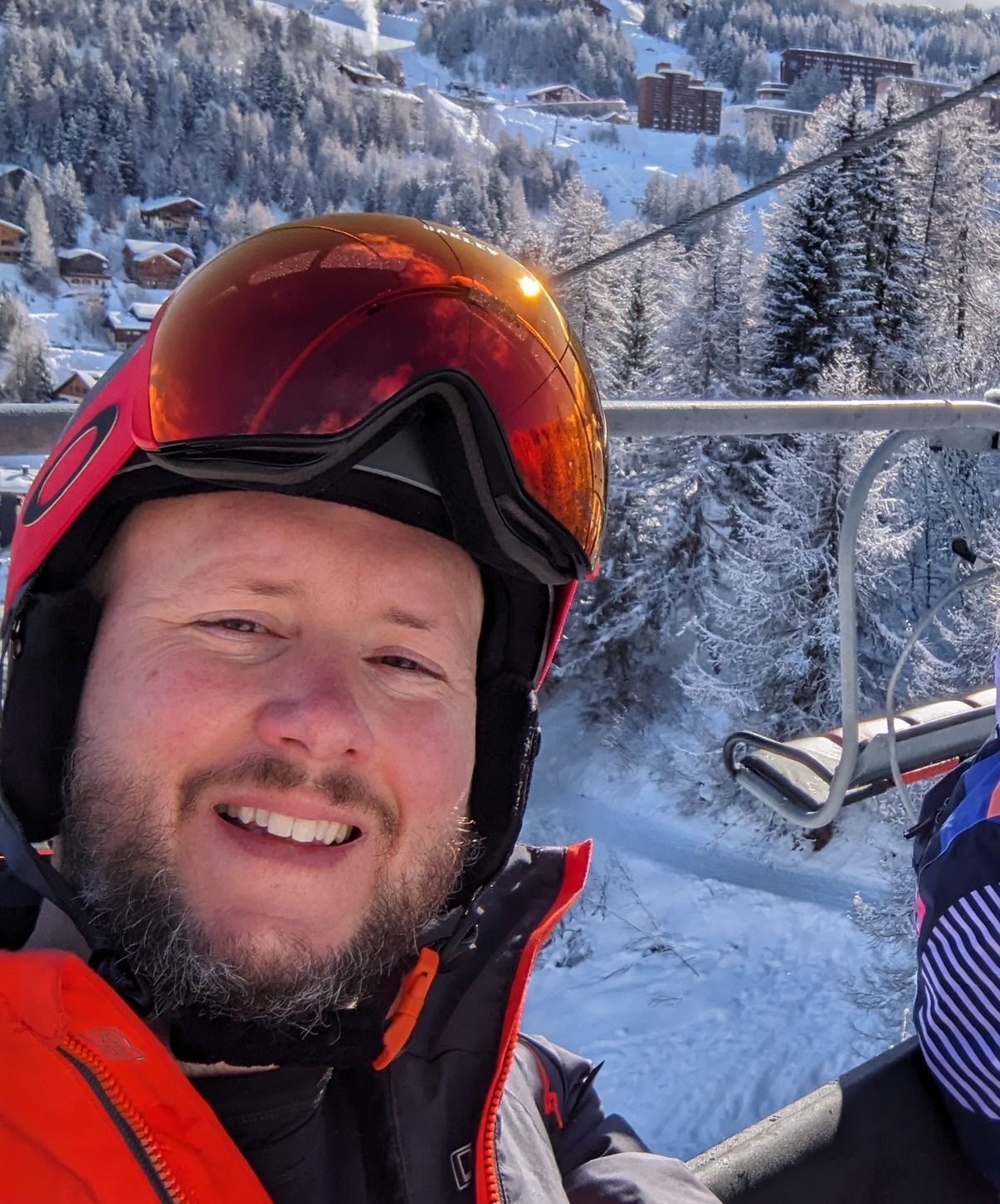 Ross Darch skiing